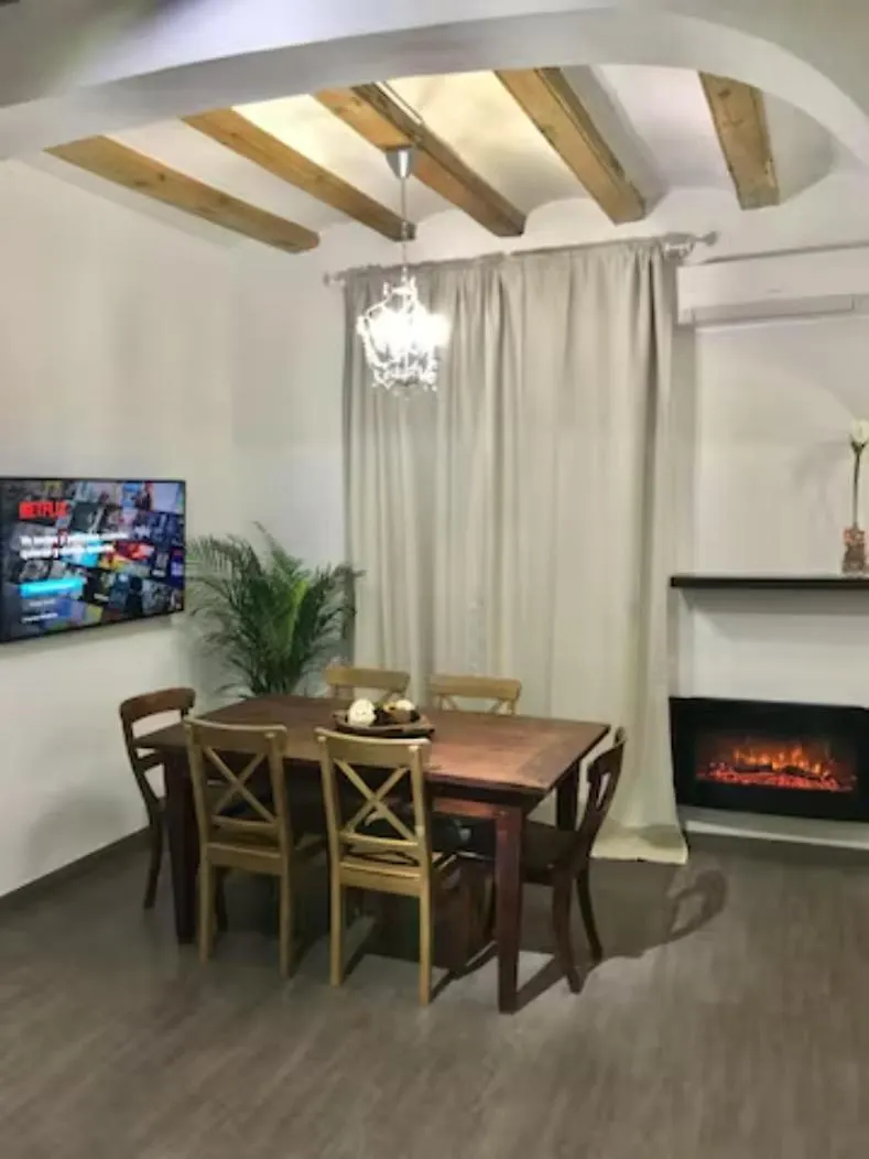 Romantic 19Th Century Apartment Barcelona
